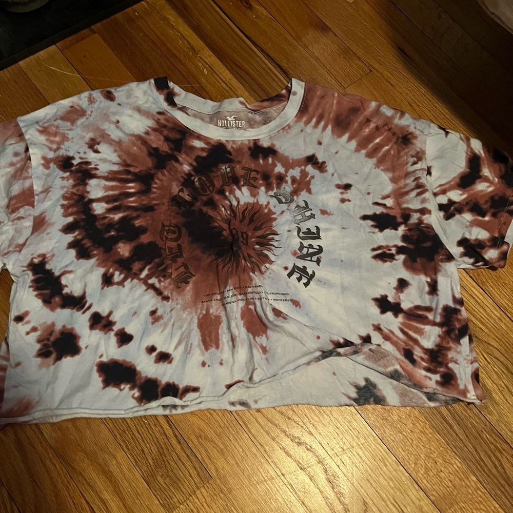 tie dye hollister cropped tee shirt